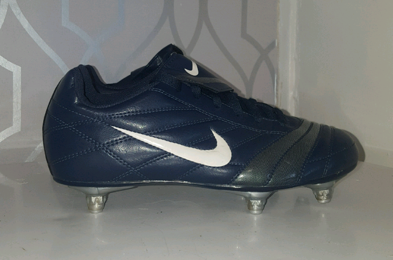 cheap football boots size 5